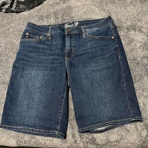 Seven brand, relaxed Bermuda size 10